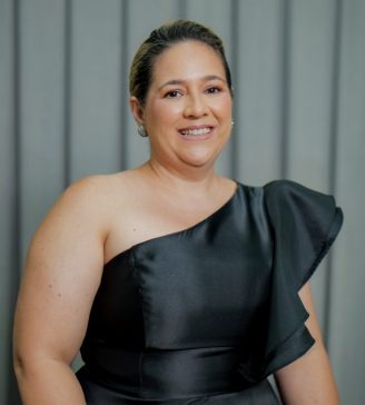 Médica-Veterinária