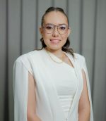 Médica Veterinária e especialista em Defesa Sanitária Animal. Atua desde 2020 como responsável técnica (RT) do Programa Estadual de Sanidade dos Equídeos (PESE) da Agência de Defesa Agropecuária do Tocantins (Adapec).