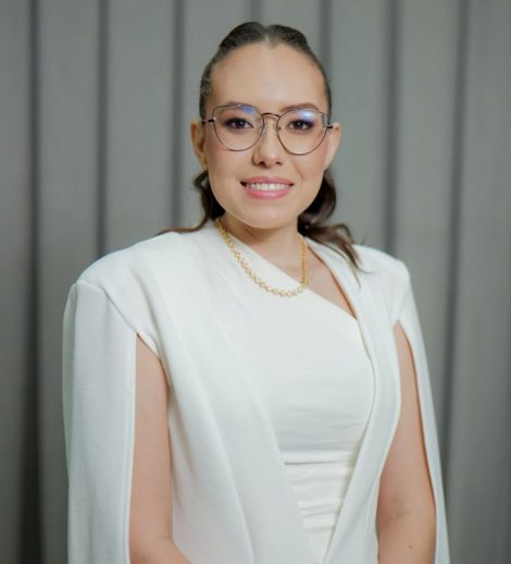 Médica-Veterinária | Vice-presidente do CRMV-TO